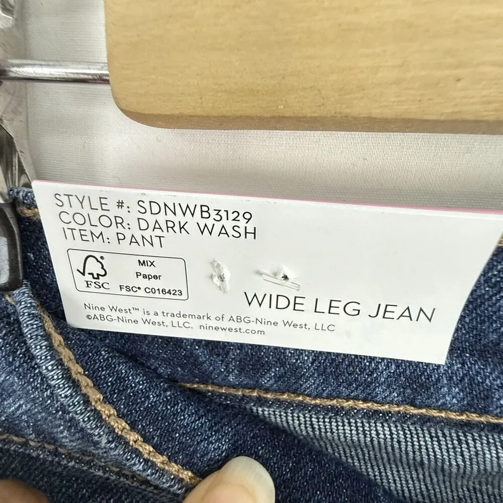 Nine West Wide Leg Jean Size 6 Dark Wash Decorative Studs High Rise Stretch - Picture 14 of 16